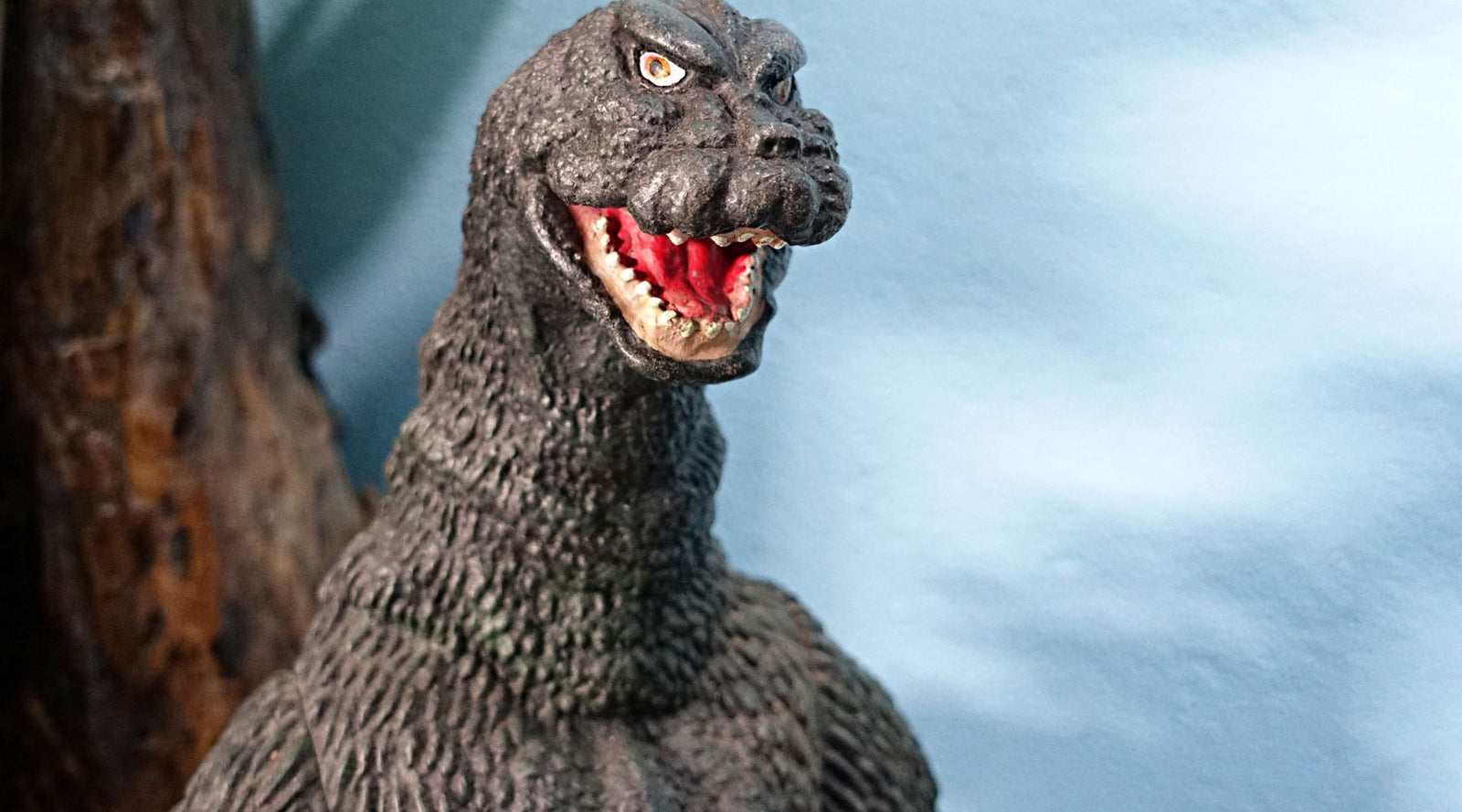 Dinosaurs vs. Godzilla: Who Would Win in a Battle?